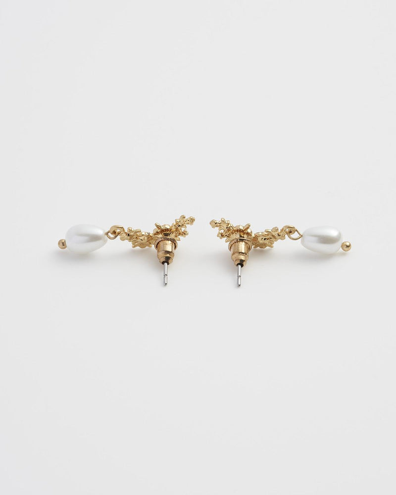 Hibiscus & Pearl Earrings